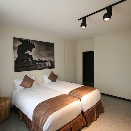 Amosa Liege City Centre Apart Regence 17 Exterior photo